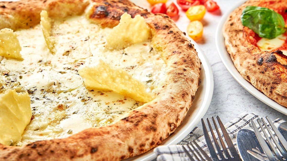 Image of Gambinos Pizza & Highballs