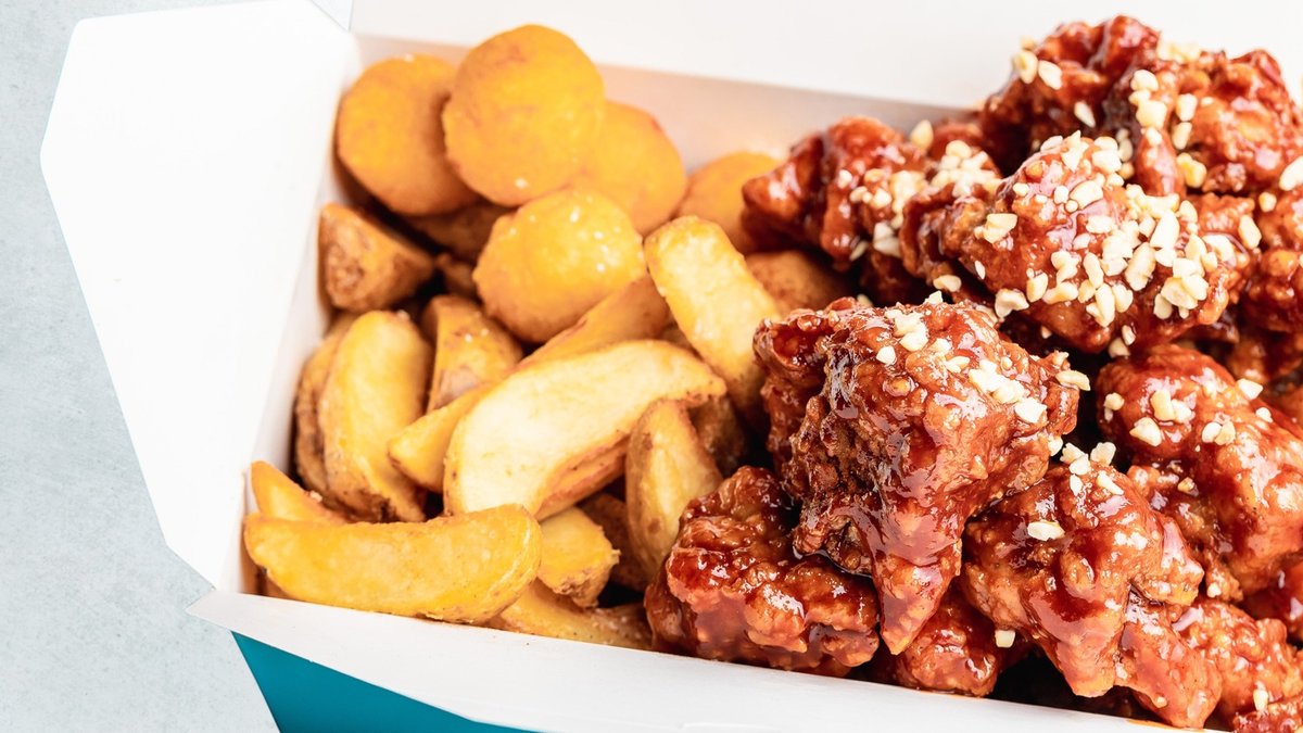 Image of Korean stall momochicken Osaki