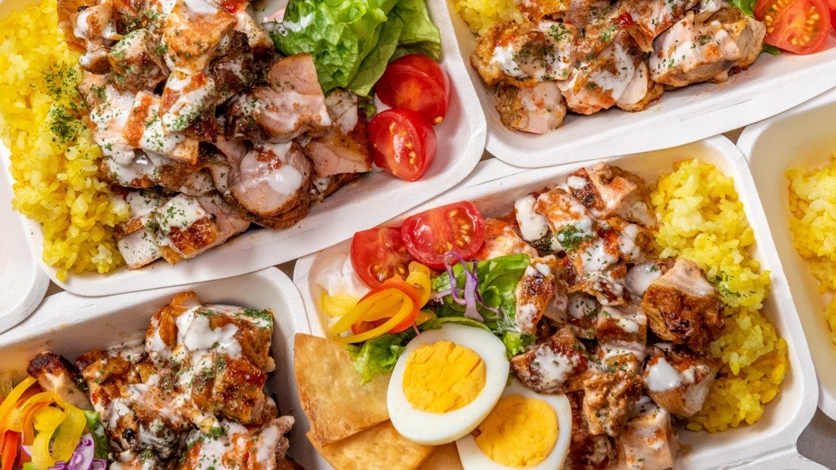 Image of NY Yataimeshi Chicken Over Rice Koenji