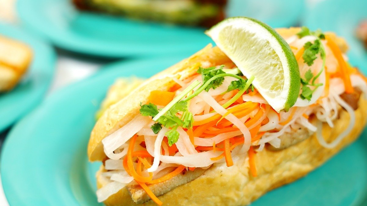 Image of BUY ME STAND SAPPORO