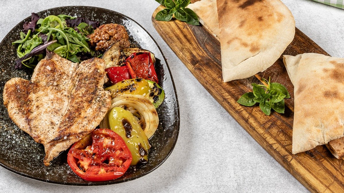 Image of Mpakal by Elia Lemoni