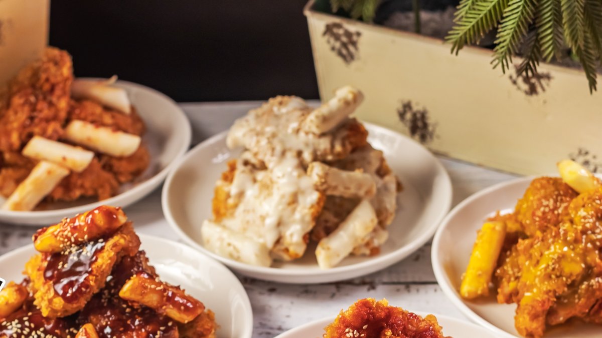 Image of Yangnyeom Chicken&Cheese Kimpa Itaewon Tonban Kimpa!! Hiroshima Station North Exit