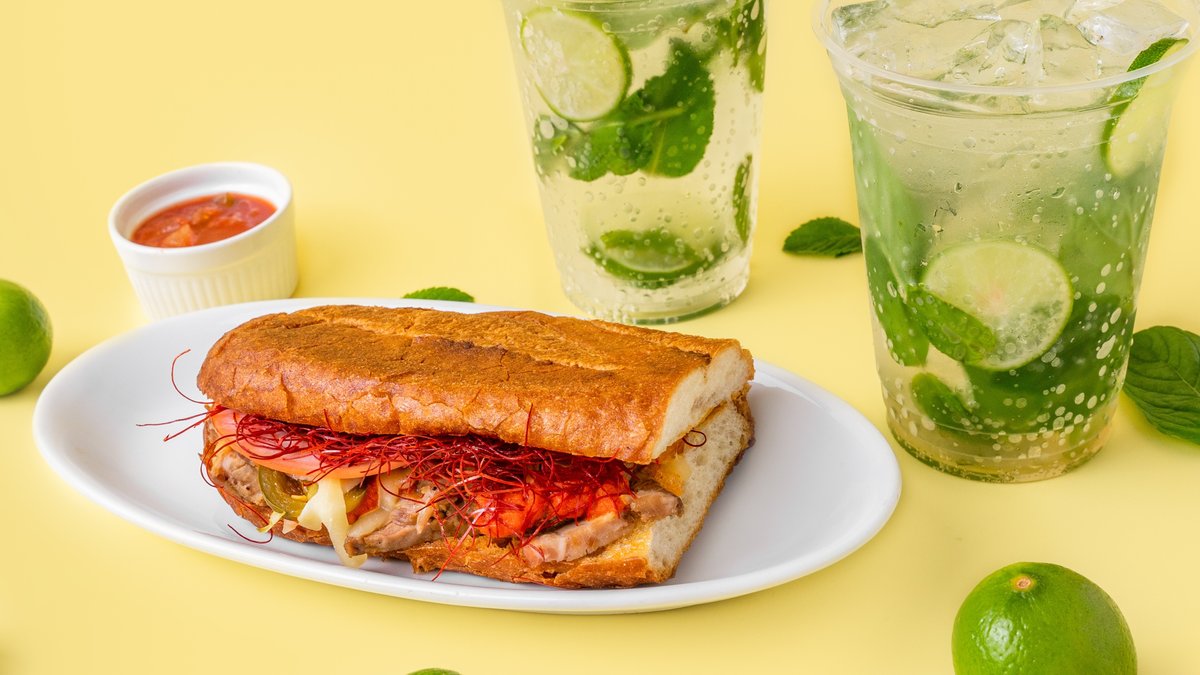 Image of Cubanos space sandwich