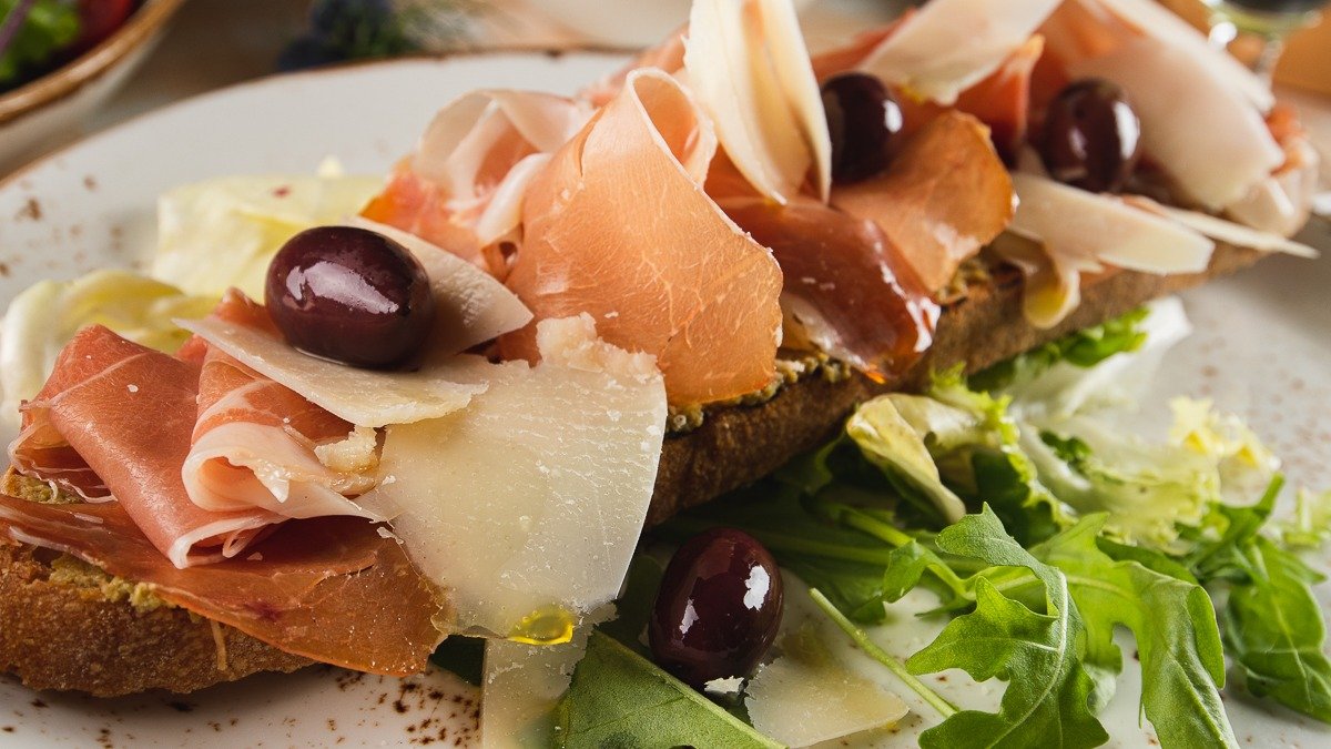 Image of Le Petit Cafe