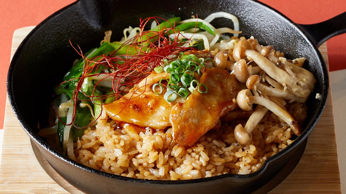 Image of Garlic rice Junkie pork Roppongi