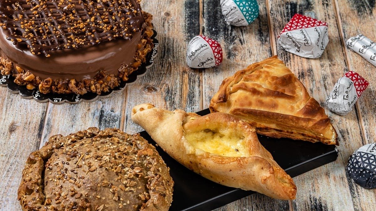 Image of Ζαχαροπλαστείο Γαβανάς Μητροπόλεως